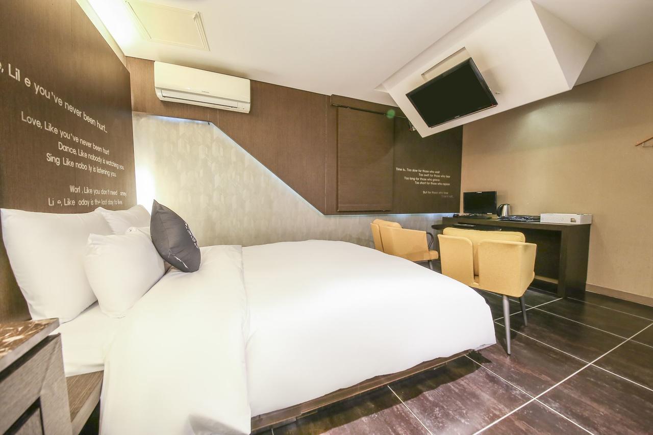 Hotel Cullinan Seocho Seoul Exterior photo